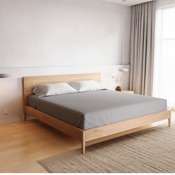 Grounding Silver Bed Sheet